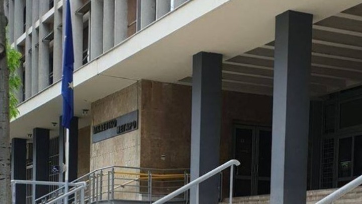 Θεσσαλονίκη: Με χρηματική ποινή τιμώρησε δικαστήριο δύο νεαρούς για γκράφιτι στην Αποκεντρωμένη Διοίκηση Μακεδονίας- Θράκης