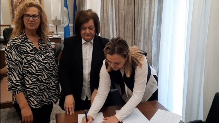 Σέρρες: Υπογραφή Συμφωνίας για τη στήριξη κακοποιημένων γυναικών