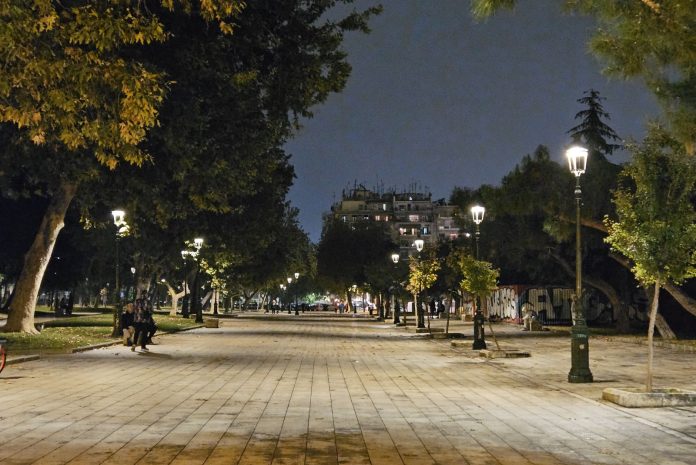 Αναβαθμίζεται ο ηλεκτροφωτισμός στο Δήμο Θεσσαλονίκης