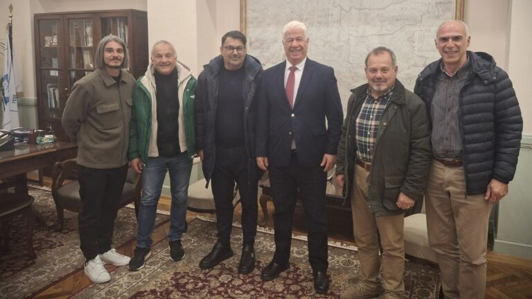Κέρκυρα: Συνάντηση του Περιφερειάρχη Γιάννη Τρεπεκλή με τον Σύνδεσμο Προπονητών Ποδοσφαίρου