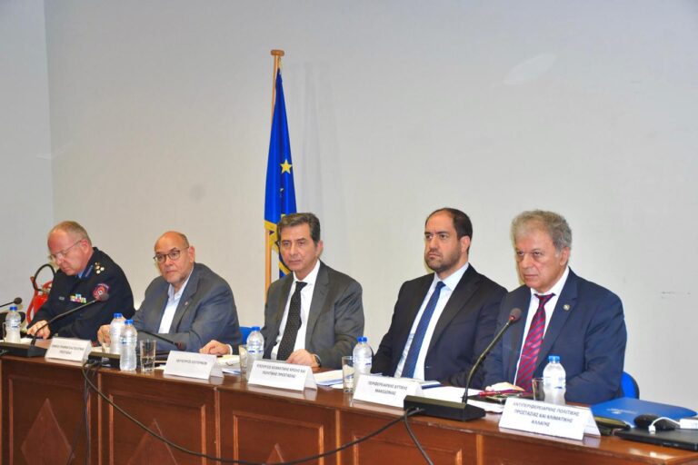 Δ. Μακεδονία – Συνεδρίαση συντονιστικού για τις δασικές πυρκαγιές – Ι. Κεφαλογιάννης: Έχουμε ιστορικά τον μεγαλύτερο αριθμό πυροσβεστών