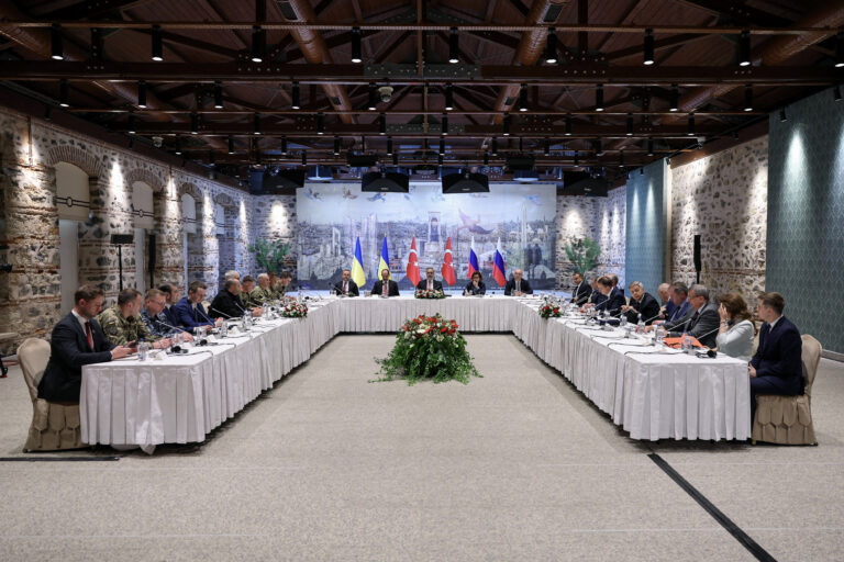 Ουκρανικό: Χωρίς ουσιαστικό αποτέλεσμα οι συνομιλίες – Πού συμφώνησαν Μόσχα και Κίεβο, ποια τα «αγκάθια»
