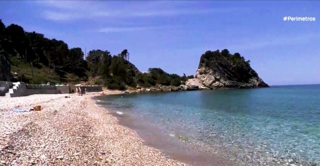 Η πρώτη γαλάζια σημαία σε παραλία της δυτικής Σάμου