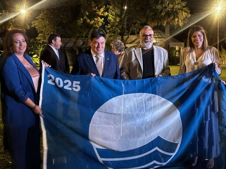 Έντεκα ακτές του δήμου Βόλου βραβεύτηκαν με γαλάζιες σημαίες
