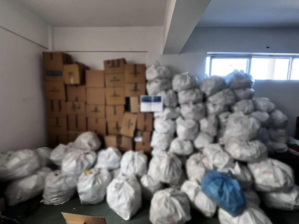 Εξαρθρώθηκε εγκληματική οργάνωση που διέπραττε απάτες σε βάρος του ΕΟΠΥΥ μέσω εικονικής συνταγογράφησης – 7 συλλήψεις