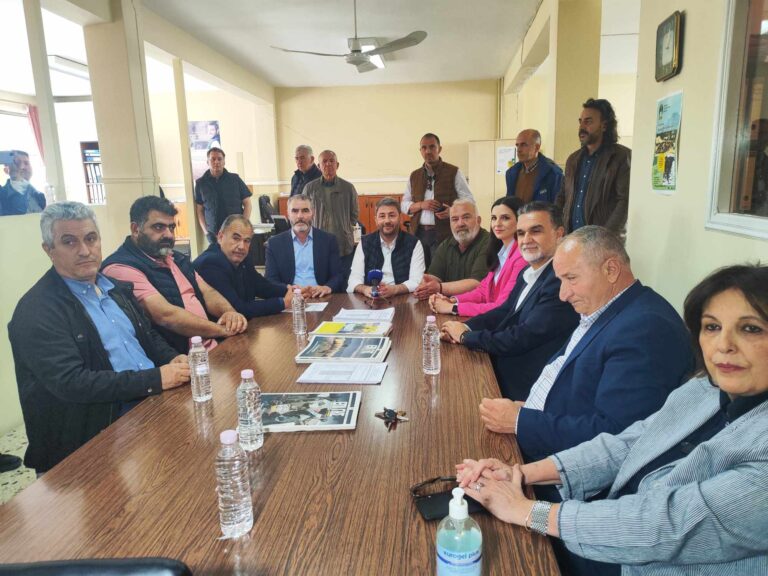Γρεβενά – Νίκος Ανδρουλάκης: “Το σκάνδαλο του ΟΠΕΚΕΠΕ φτάνει στην αυλή του Μαξίμου” – Συνάντηση με αγροτοσυνεταιριστές και  πολύτεκνους (βίντεο)