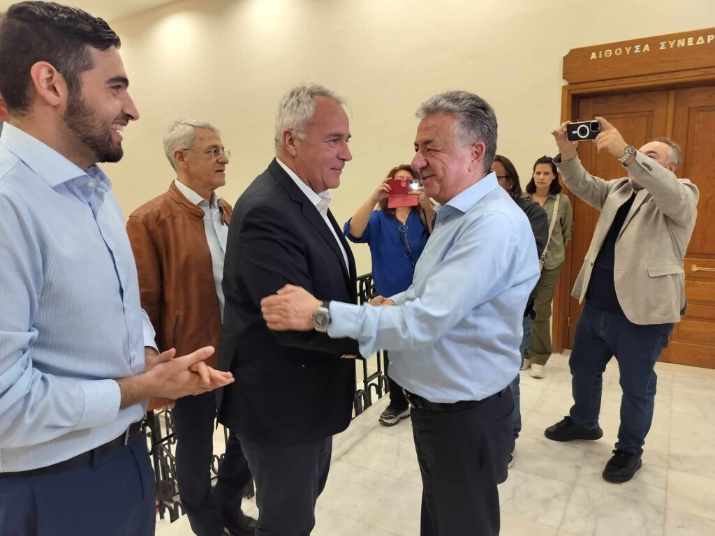 Ηράκλειο: Έκτακτη σύσκεψη υπό τον υπουργό Μεταναστευτικής Πολιτικής Μ. Βορίδη – “Σύντομα συμφωνία με Λιβύη για τον έλεγχο των ροών” 3 Ηράκλειο: Έκτακτη σύσκεψη υπό τον υπουργό Μεταναστευτικής Πολιτικής Μ. Βορίδη – “Σύντομα συμφωνία με Λιβύη για τον έλεγχο των ροών”