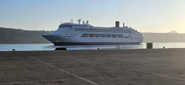 Χανιά: Τρία κρουαζιερόπλοια έδεσαν στο λιμάνι της Σούδας με πάνω από 8.000 τουρίστες