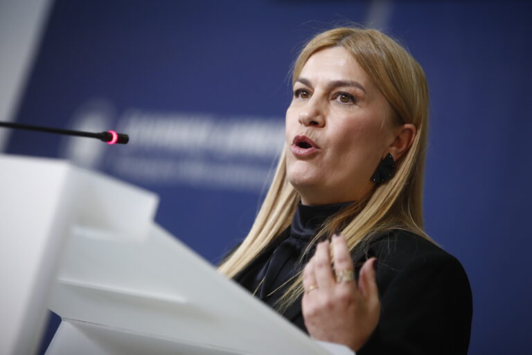 Σ. Βολουδάκη στο ΕΡΤNews: Μεγάλη αύξηση μεταναστευτικών ροών από την Κρήτη – Έως τώρα έχουμε ήδη ξεπεράσει τον αριθμό όσων έφτασαν την περσινή χρονιά