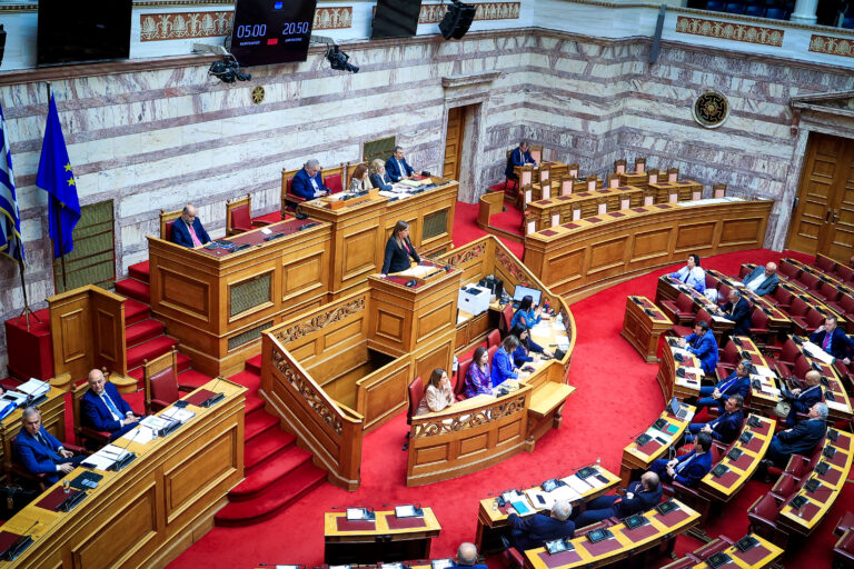 Πυρά Ν. Κακλαμάνη για Ζ. Κωνσταντοπούλου: Προσβλητικό το να μην εμπιστεύεται κάποιος τον Πρόεδρο της Βουλής