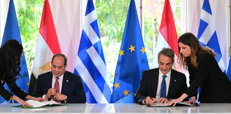 Κ. Μητσοτάκης με Αλ Σίσι: Διακήρυξη για τη Στρατηγική Εταιρική Σχέση Αθήνας – Καΐρου