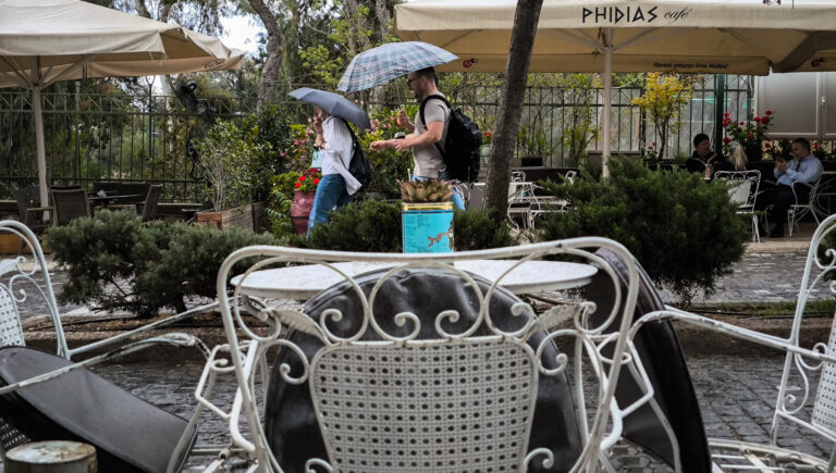 Άστατος και σήμερα ο καιρός με τοπικές βροχές – Μικρή πτώση της θερμοκρασίας, 23 -25 βαθμούς Κελσίου στις περισσότερες περιοχές