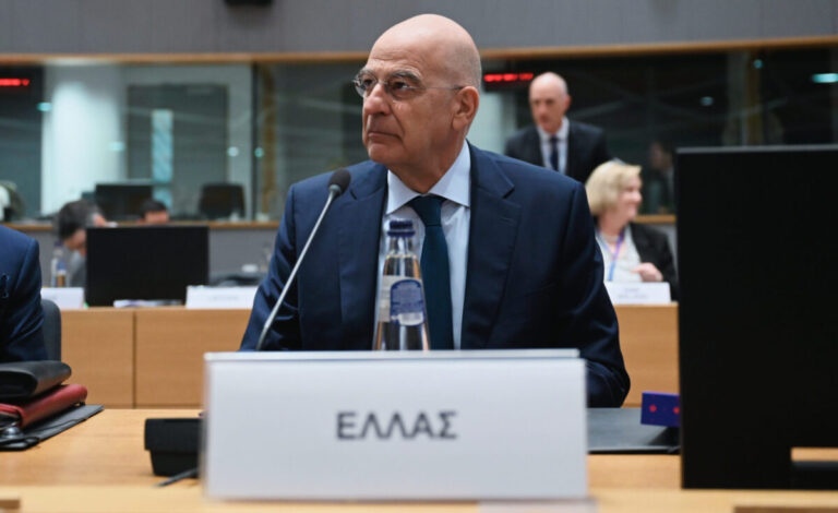 Δένδιας για τα 46 χρόνια από την ένταξη στην ΕΟΚ: Ορόσημο για τη νεότερη ελληνική ιστορία
