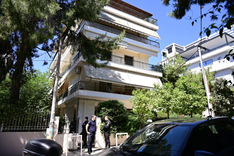 Δολοφονία στο Χαϊδάρι: «Τη σκότωσα για να τη λυτρώσω» είπε ο 50χρονος μητροκτόνος – Η γυναίκα έφερε και ένα αμυντικό τραύμα