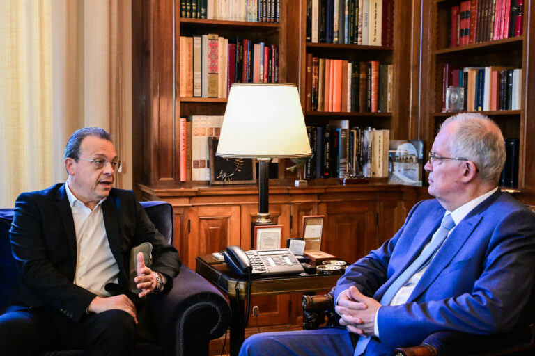 Συνάντηση Κ. Τασούλα και Σ. Φάμελλου για την ανθρωπιστική κρίση στη Γάζα: Η σιωπή είναι συνενοχή