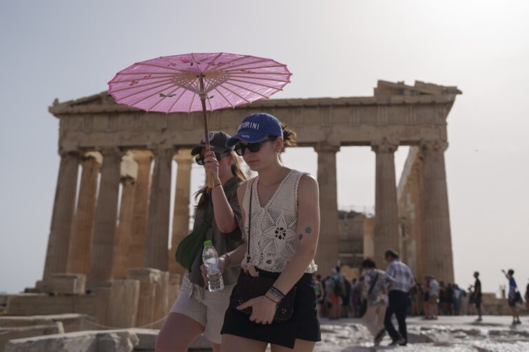 Η παγκόσμια θερμοκρασία παρέμεινε και τον Απρίλιο 1,5°C πάνω από τον μέσο όρο της προβιομηχανικής εποχής