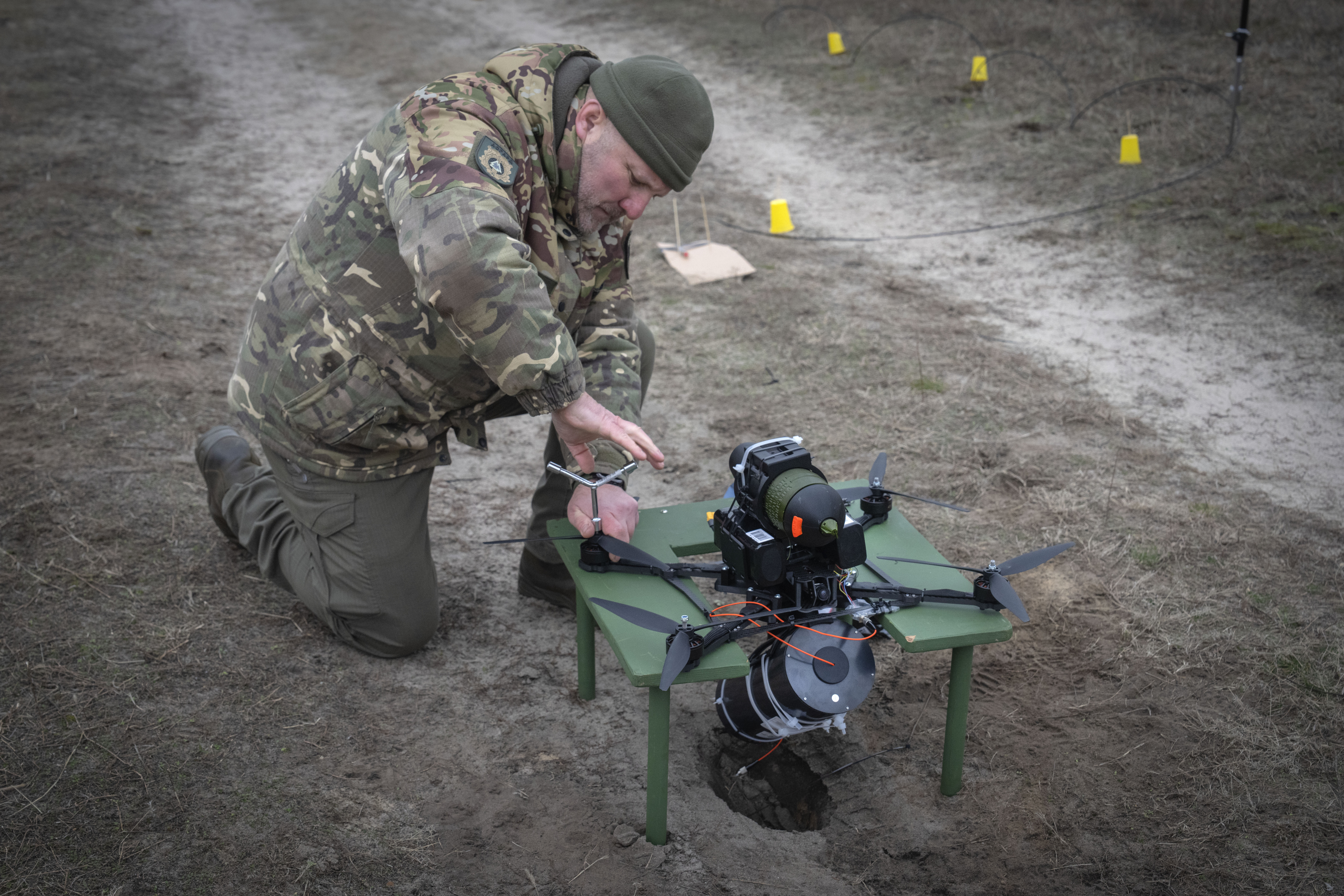 Drones οπτικών ινών: Το νέο όπλο που αλλάζει τον πόλεμο στην Ουκρανία