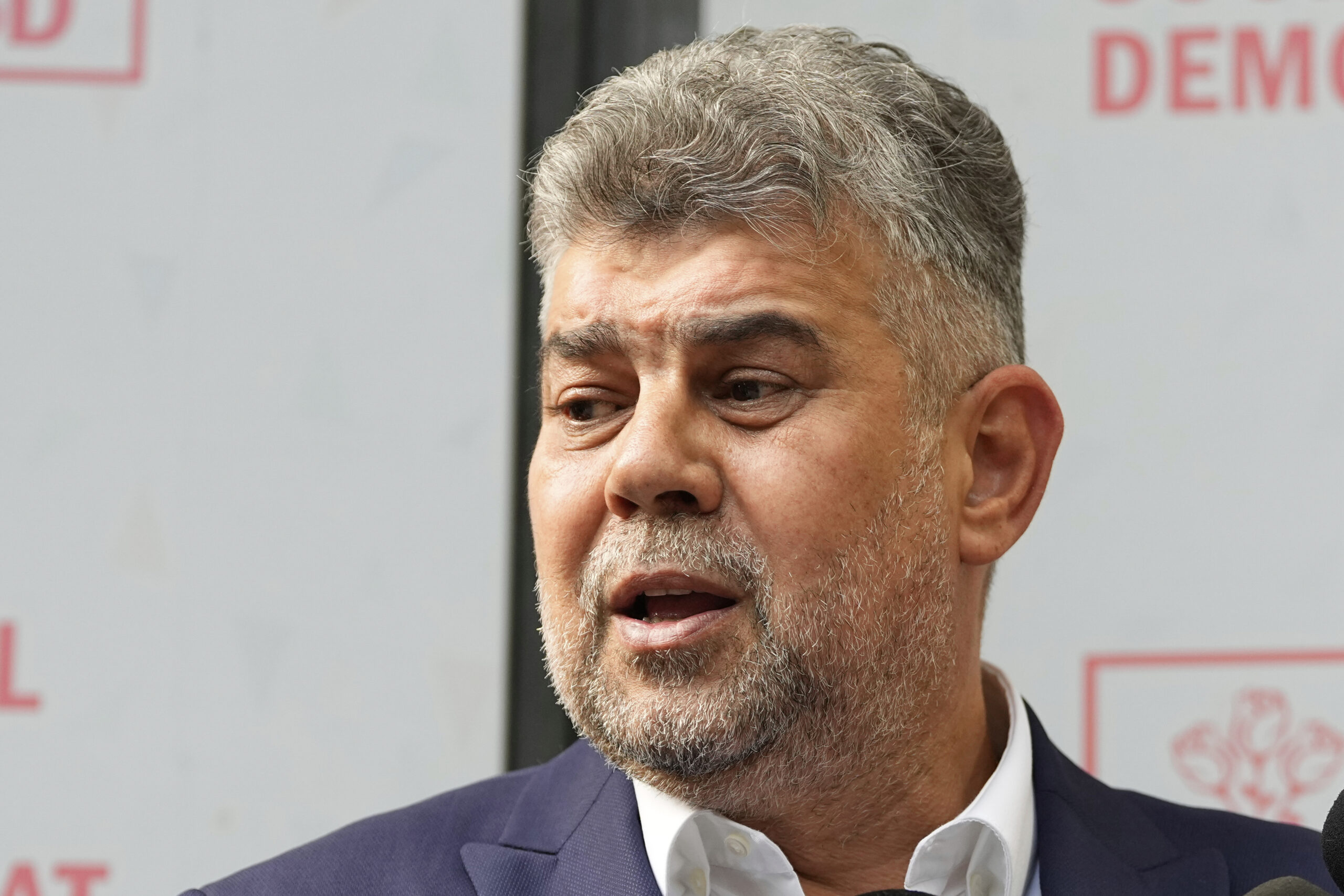 Ρουμανία: Παραιτήθηκε ο πρωθυπουργός Τσολάκου μετά την ήττα του κυβερνώντος συνασπισμού