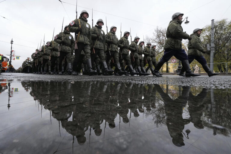 Το Κρεμλίνο λέει ότι λαμβάνει όλα τα μέτρα για την ασφάλεια των ξένων ηγετών – Στη Μόσχα οι πρόεδροι της Κίνας και της Σερβίας