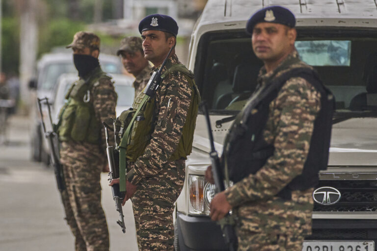 Ο Ινδός πρωθυπουργός προειδοποιεί το Πακιστάν με «σθεναρή απάντηση» σε περίπτωση νέας «τρομοκρατικής επίθεσης»