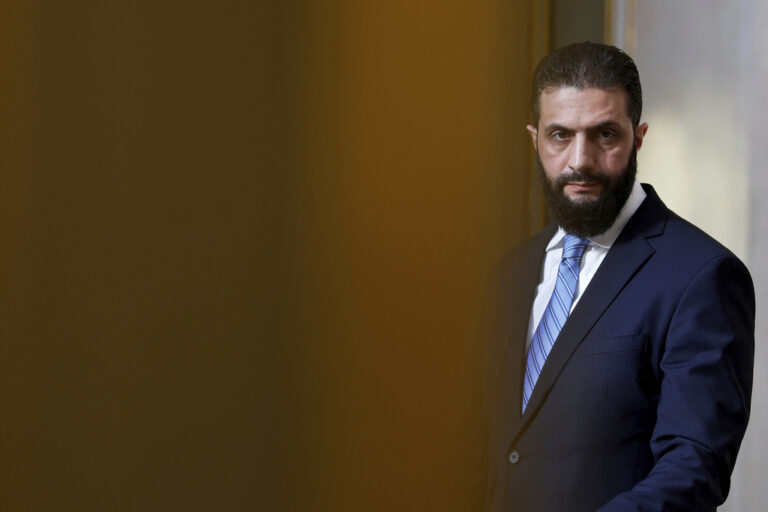 Ο Αμερικανός ειδικός απεσταλμένος επαινεί τα μέτρα του Σύρου ηγέτη για τους ξένους μαχητές