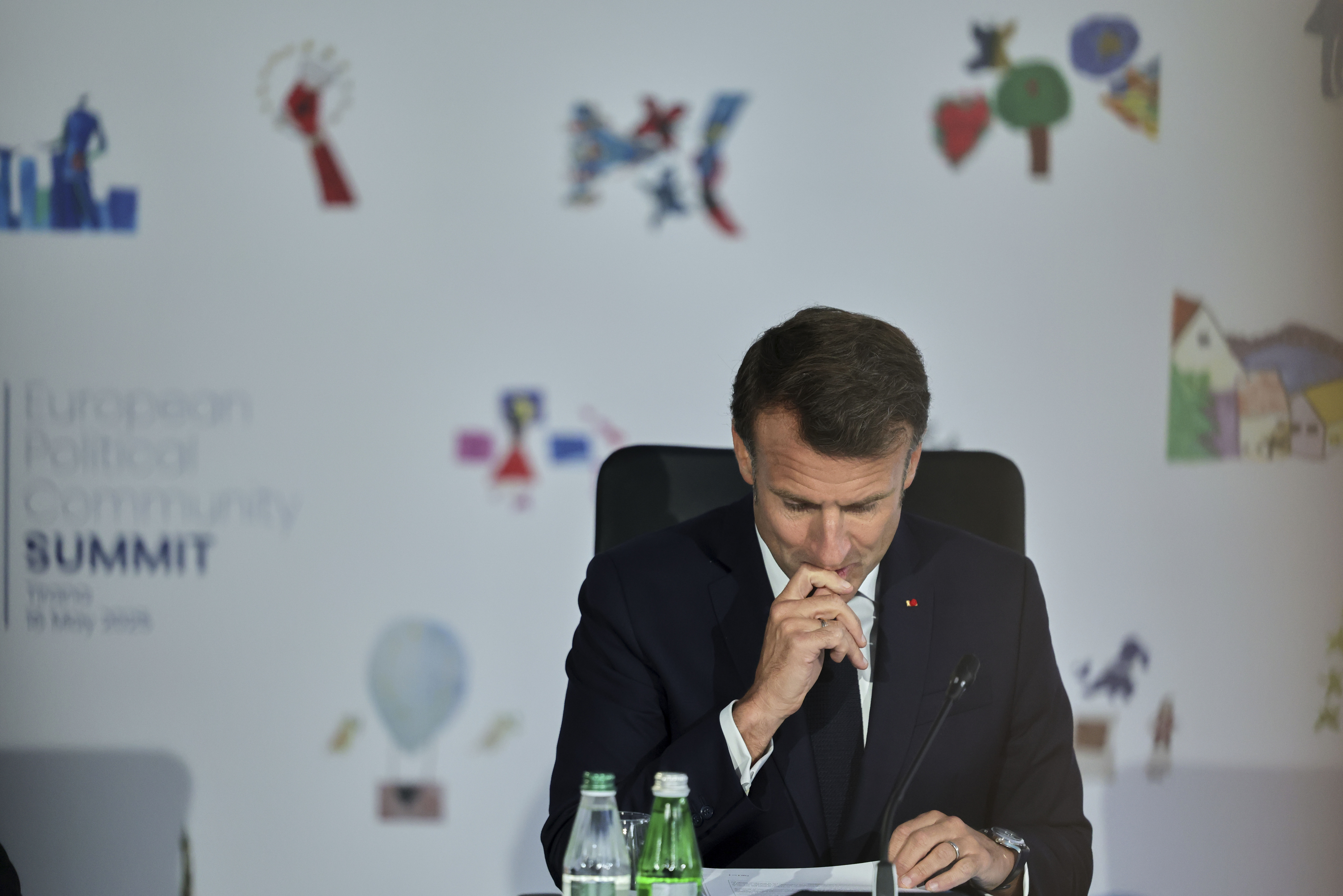 Εμ. Μακρόν: Οι Ευρωπαίοι και οι ΗΠΑ ετοιμάζουν κυρώσεις σε βάρος της Ρωσίας