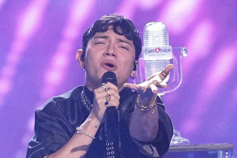 Eurovision 2025: Η συγκινητική ερμηνεία του νικητή JJ με το «Wasted Love»