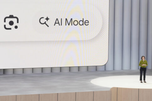 Άγιος Φως – Στα Ιεροσόλυμα η ελληνική αποστολή – Λοβέρδος: Αισιοδοξία ότι όλα θα εξελιχθούν ομαλά, τι ώρα αναμένεται στο Ελ. Βενιζέλος