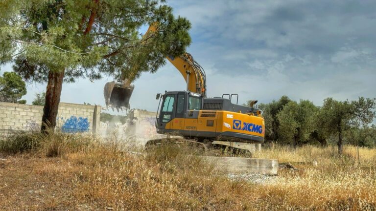 Λέσβος: Εργασίες καθαρισμού και αποκατάστασης στο πρώην ΚΥΤ Μόριας