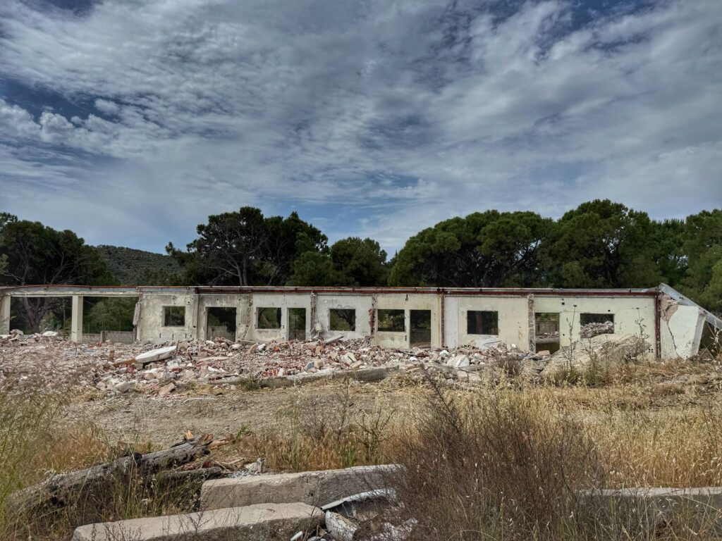 Λέσβος: Εργασίες καθαρισμού και αποκατάστασης στο πρώην ΚΥΤ Μόριας