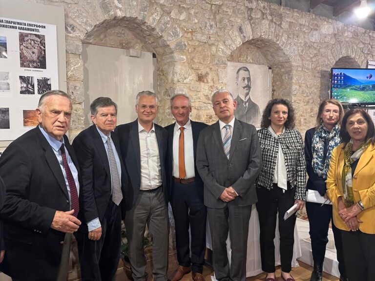 Bραβεύτηκαν οι Θανάσης και Μαρίνα Μαρτίνου στην Καρύταινα Αρκαδίας
