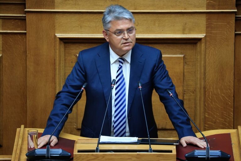 Δ. Νατσιός στο Πρώτο: Στα πανεπιστήμια ξεβράζεται μία χρόνια πάθηση – Με κατασταλτικά μέτρα δεν θα γίνει κάτι (audio)