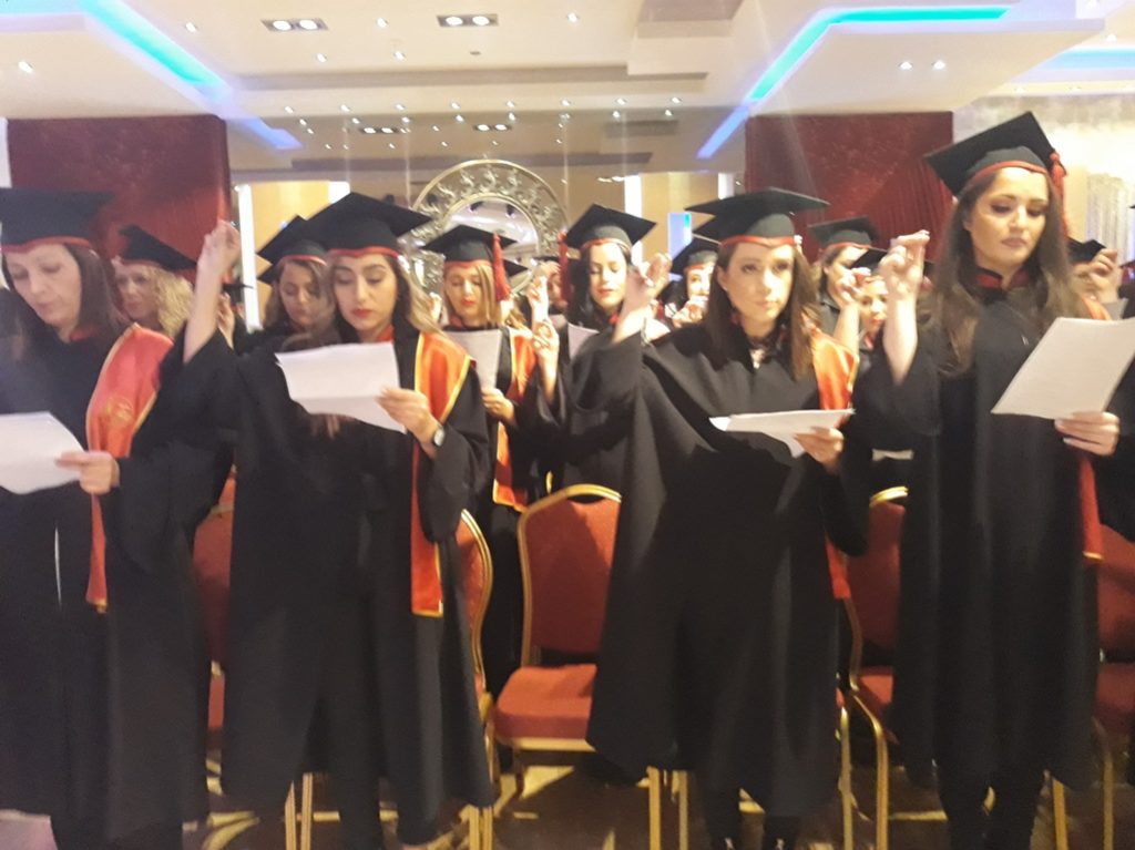 Ευρωπαϊκά πτυχία ετοιμάζει η ΕΕ με σεβασμό στην αυτονομία των εθνικών εκπαιδευτικών ιδρυμάτων
