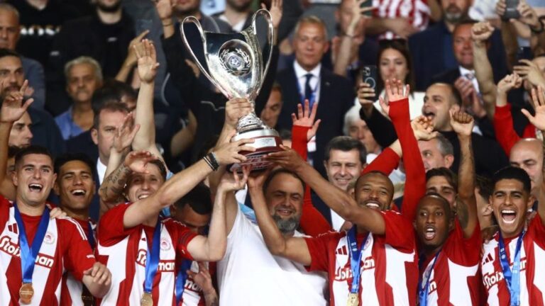 ΟΦΗ – Ολυμπιακός 0-2: Οι ερυθρόλευκοι κατέκτησαν το νταμπλ στα 100 τους χρόνια