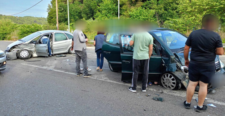 Τρεις γυναίκες τραυματίες σε τροχαία ατυχήματα στην Ε.Ο Πύργου – Ολυμπίας