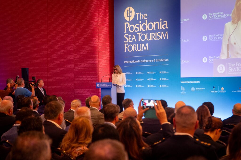 Το Posidonia Sea Tourism Forum 2025 ξεκίνησε δυναμικά στο Ηράκλειο – Βιώσιμη πορεία για την κρουαζιέρα