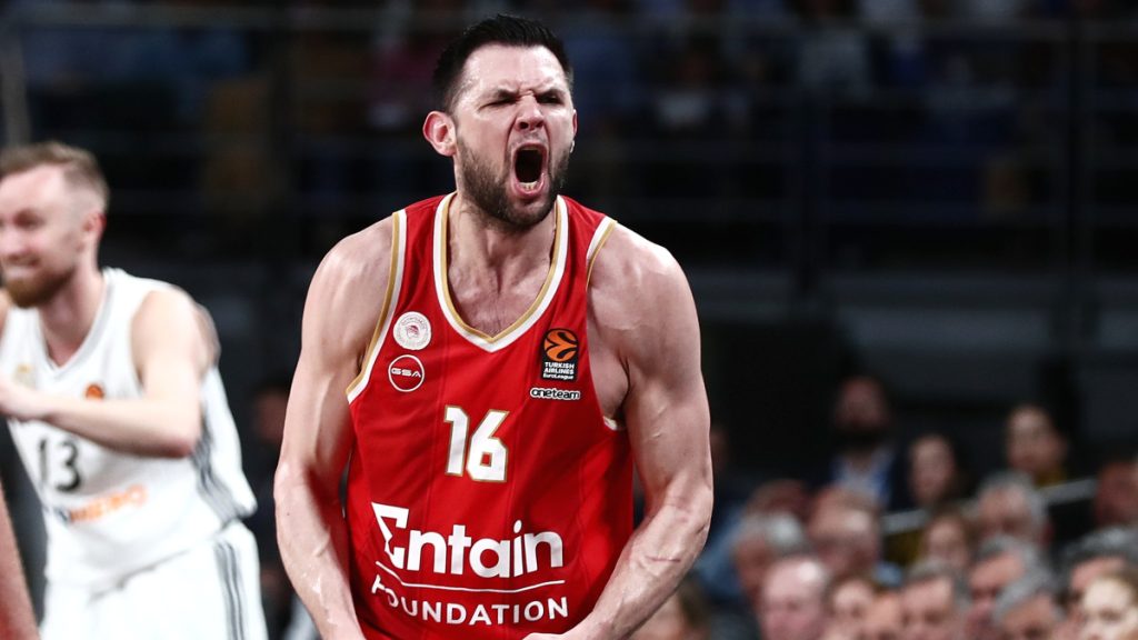 Ο Ολυμπιακός επικράτησε με 86-84 της Ρεάλ και αναχωρεί για Άμπου Ντάμπι