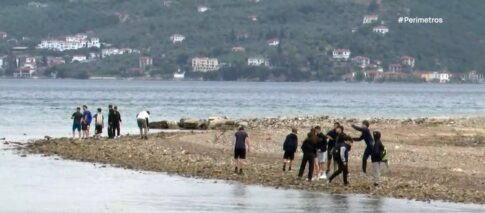 Μηλίνα Πηλίου: Μαθητές και εθελοντές καθάρισαν τις ακτές και τον βυθό