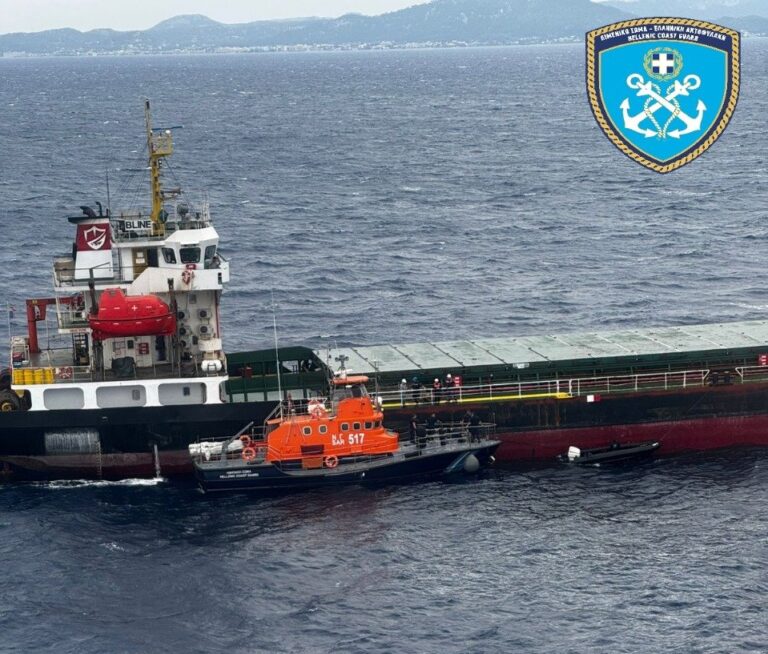 Ρόδος: Σύλληψη δύο διακινητών μεταναστών μετά από επιχείρηση διάσωσης στη θάλασσα