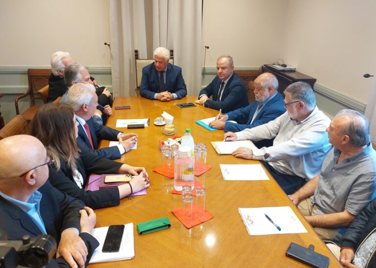 Κέρκυρα: Σύσκεψη με την ηγεσία του Υπουργείου Αγροτικής Ανάπτυξης για τον πρωτογενή τομέα (video)