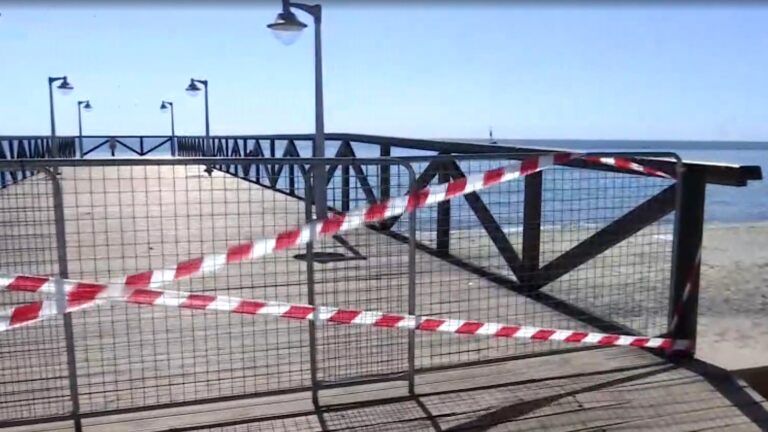 Πιερία: Έκλεισε ως μη ασφαλής η προβλήτα στην παραλία Κατερίνης