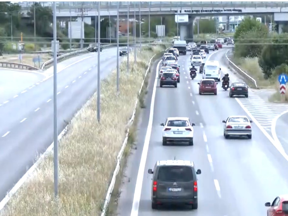 Θεσσαλονίκη: Αυξημένη η κίνηση στις εξόδους για Χαλκιδική και Νέα Μηχανιώνα