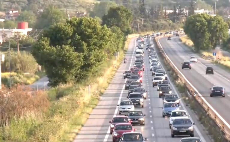 Θεσσαλονίκη: Αυξημένη η κίνηση κατά την επιστροφή των εκδρομέων από Χαλκιδική