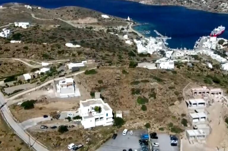 «Ομάδα Αιγαίου»: Δεκάδες γιατροί και εθελοντές προσφέρουν τις υπηρεσίες τους στους «ακρίτες»