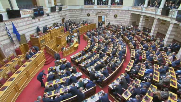 Προανακριτική για Τέμπη: Ατεκμηρίωτη και νομικα αβάσιμη η πρόταση, λέει η ΝΔ – Στηρίζεται σε δικογραφία και καταγγελίες απαντά το ΠΑΣΟΚ