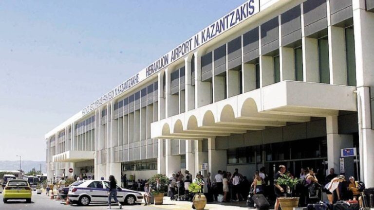 Ηράκλειο: Ένταση σε πτήση τσάρτερ για ένα αναψυκτικό