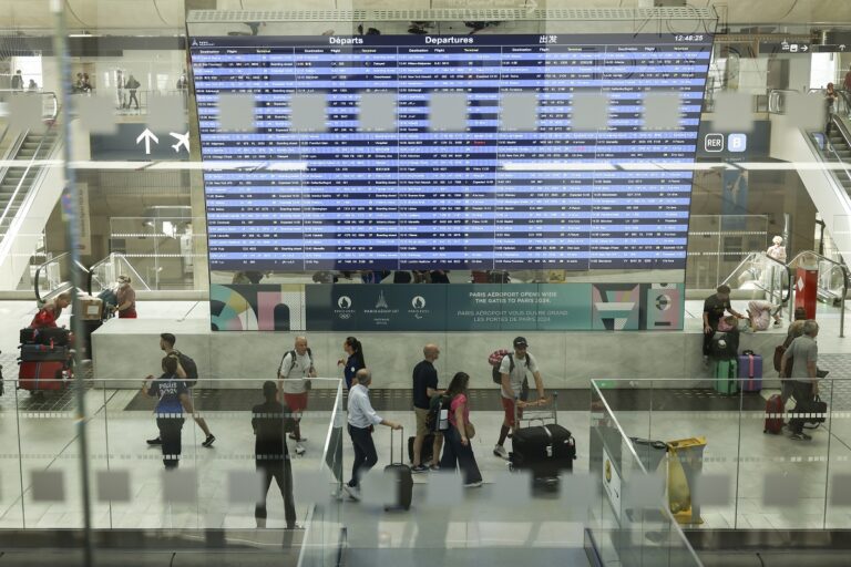 Λετονία: Καλεί τις χώρες της Ε.Ε να αναστείλουν την έκδοση βίζας σε Ρώσους πολίτες για λόγους ασφαλείας
