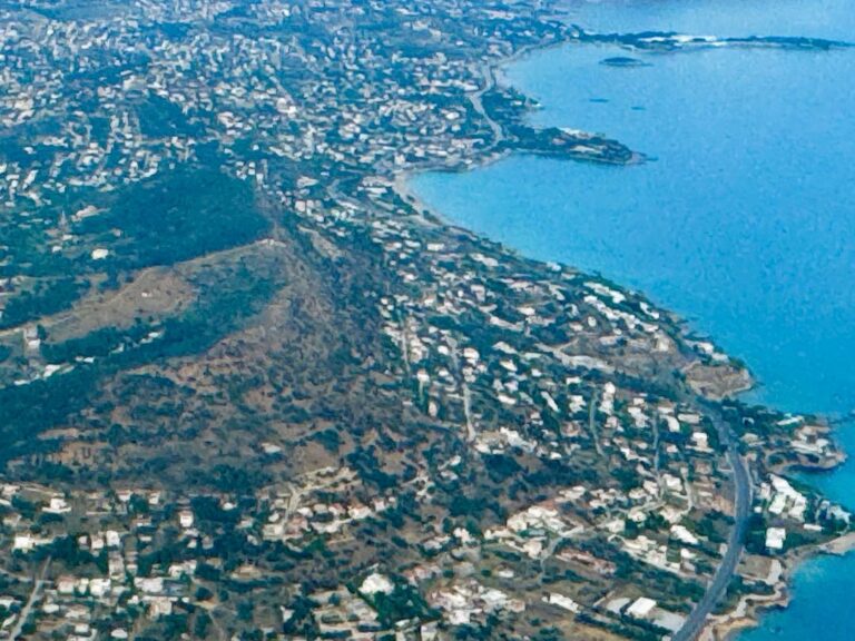 Σε ανοδική τροχιά οι τιμές οικοπέδων και οι νέες επενδύσεις στην αγορά ακινήτων – Τα βήματα για την υλοποίηση ενός επενδυτικού σχεδίου