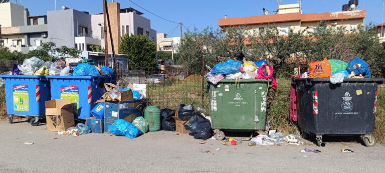 Επιστρατεύει μέσα και προσωπικό της τεχνικής υπηρεσίας ο δήμος Ηρακλείου για την αποκομιδή των σκουπιδιών