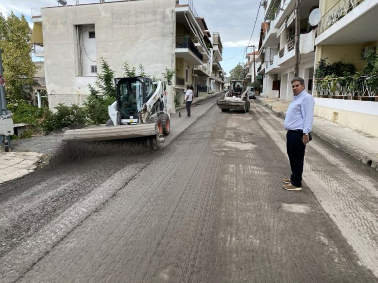 Φάρσαλα: Συνεχίζονται τα έργα αποκατάστασης του εσωτερικού οδικού δικτύου